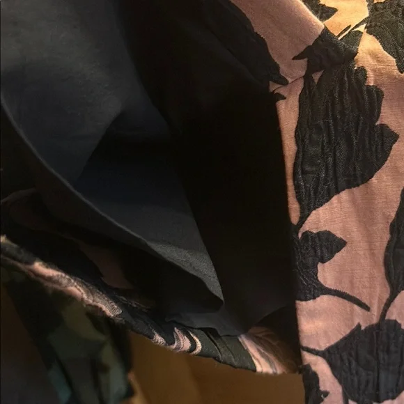 Ann Taylor Pink and Black Pencil Skirt Knee-length for Night Out or Work - Picture 7 of 9